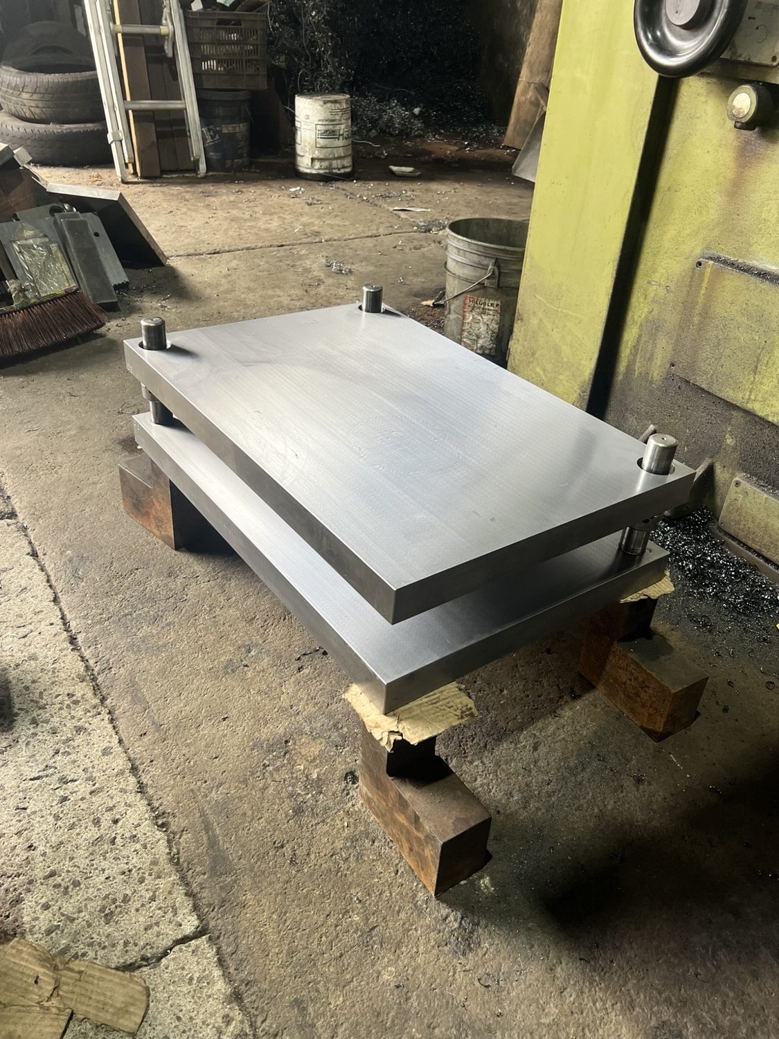 Portatroquel rectificado fabricado por Porta Moldes y Troqueles Mecalco